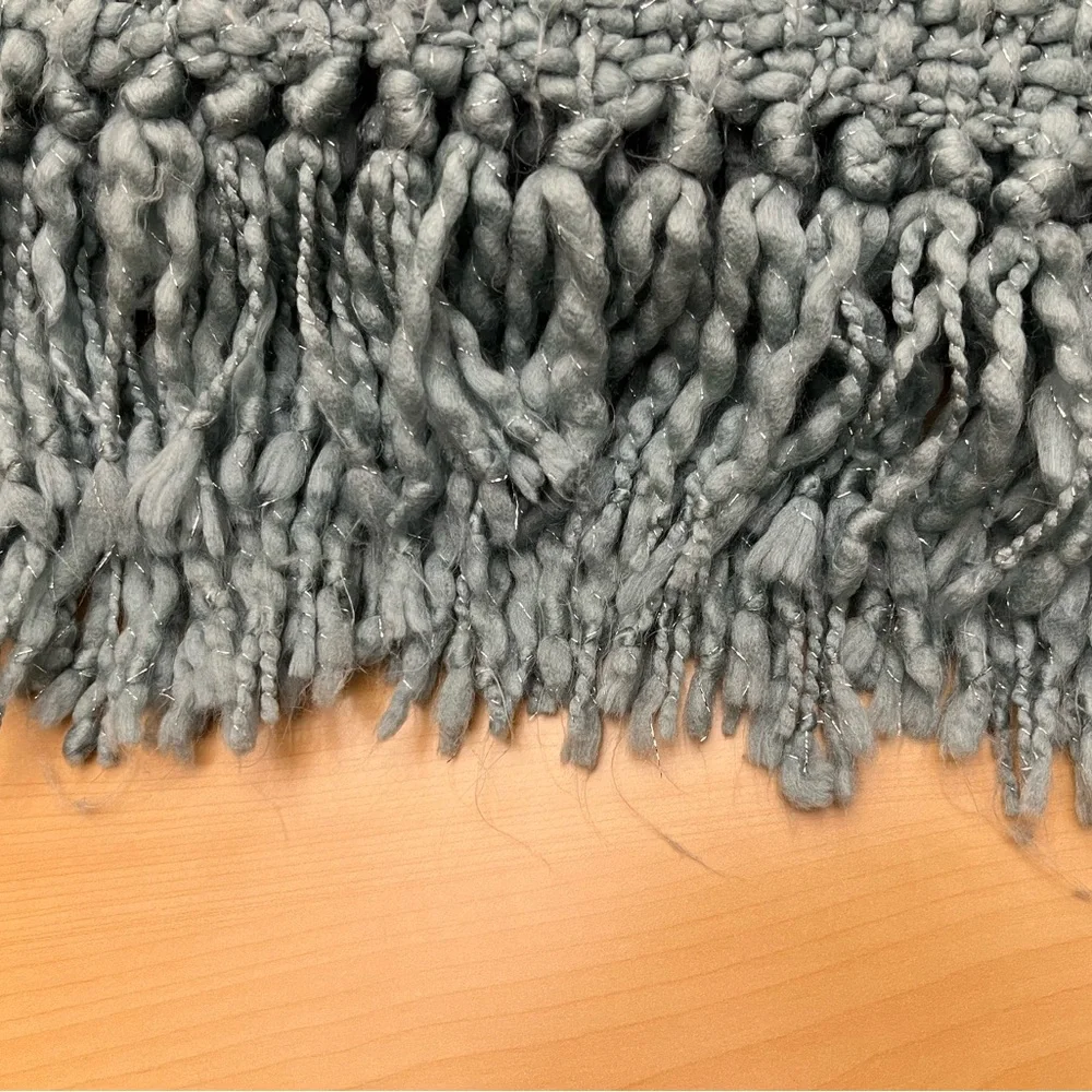 Pottery Barn Chunky Knit Throw Blanket Teal and Silver 50” x 60” Cozy Fringed - Picture 4 of 6